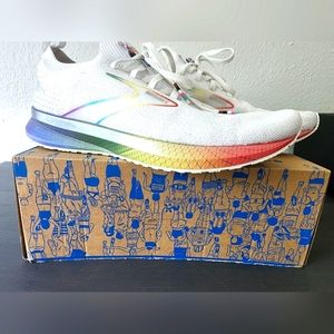 Brooks Levitate Stealthfit 5 PRIDE women's size 11